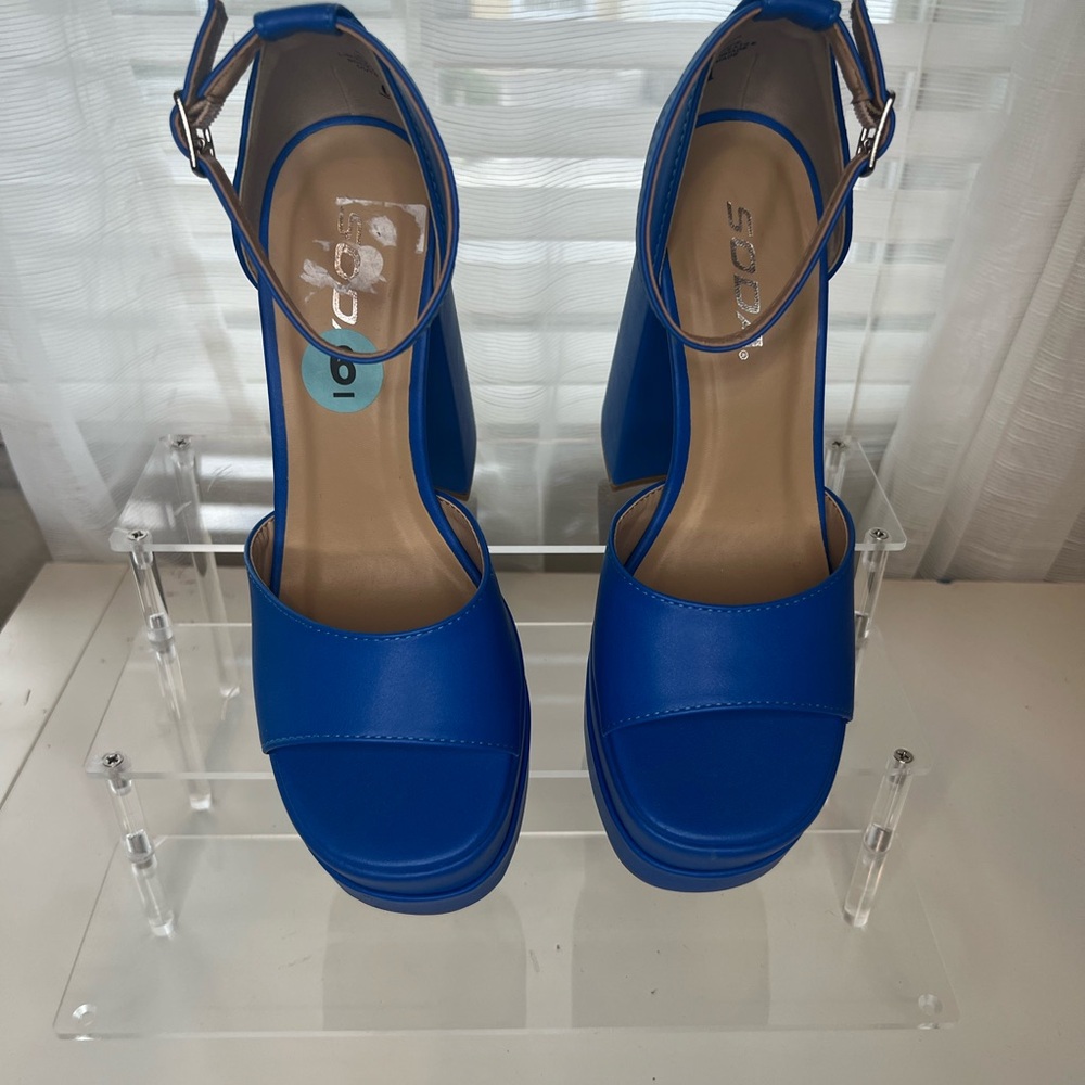 Soda Blue Platform Sandals – Women’s Size 6 - Picture 2 of 10